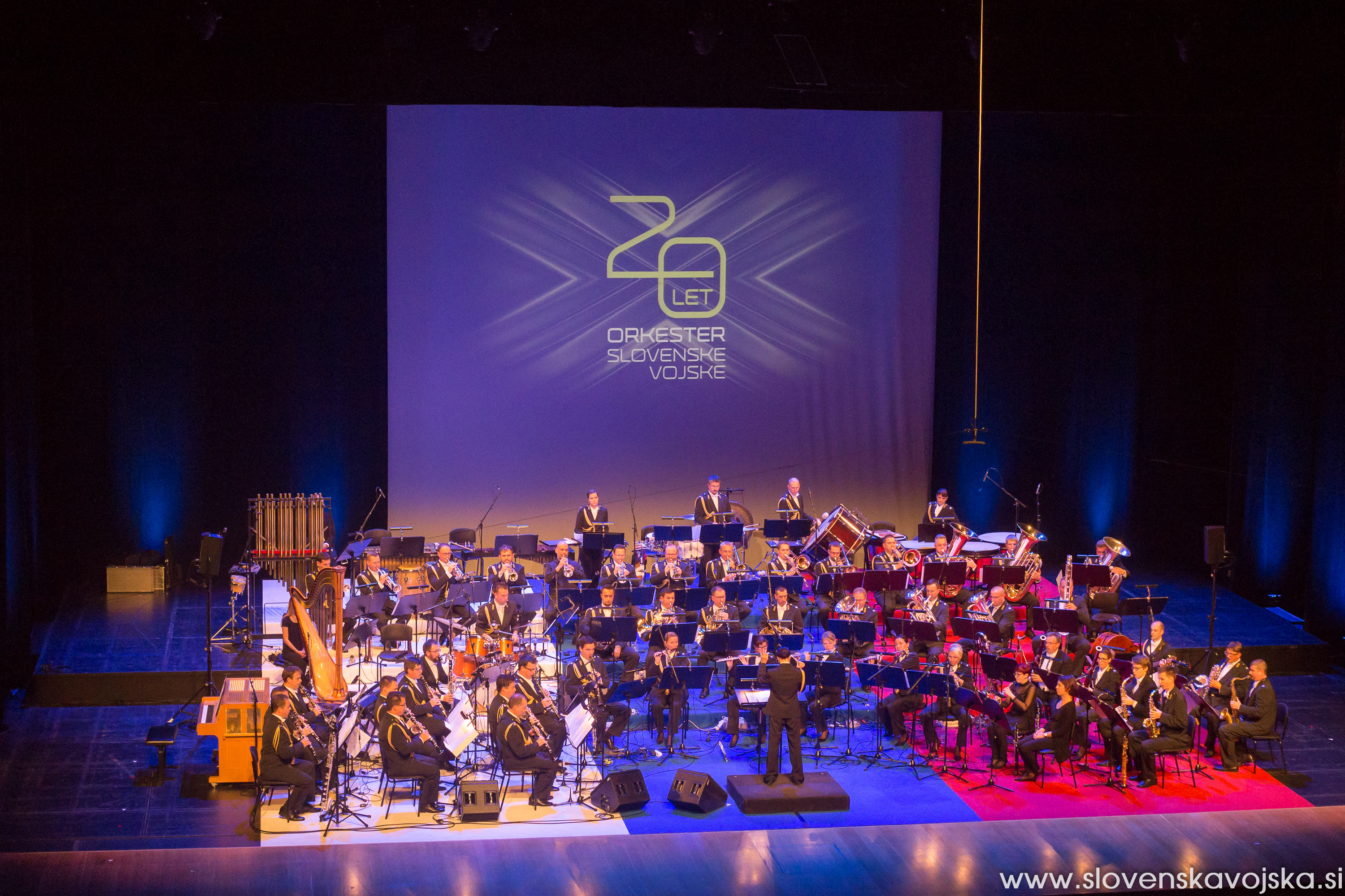 DOBRODELNI KONCERT ORKESTRA SLOVENSKE VOJSKE IN RUDIJA BUČARJA
