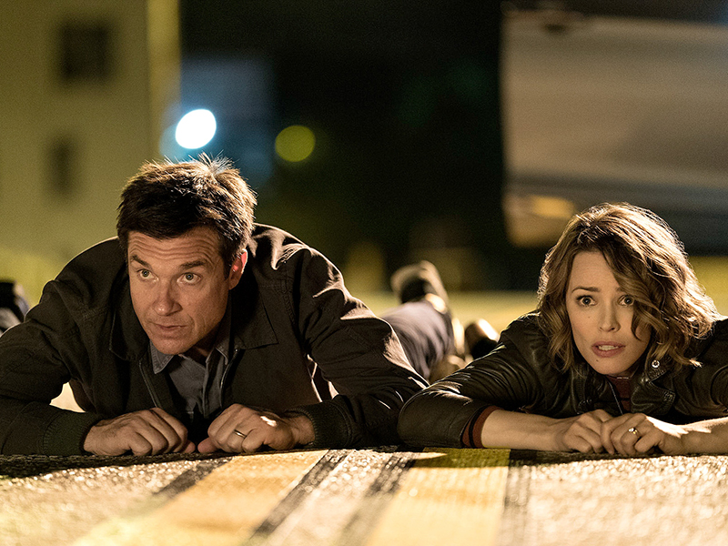 DRUŽABNI VEČER (komični triler)