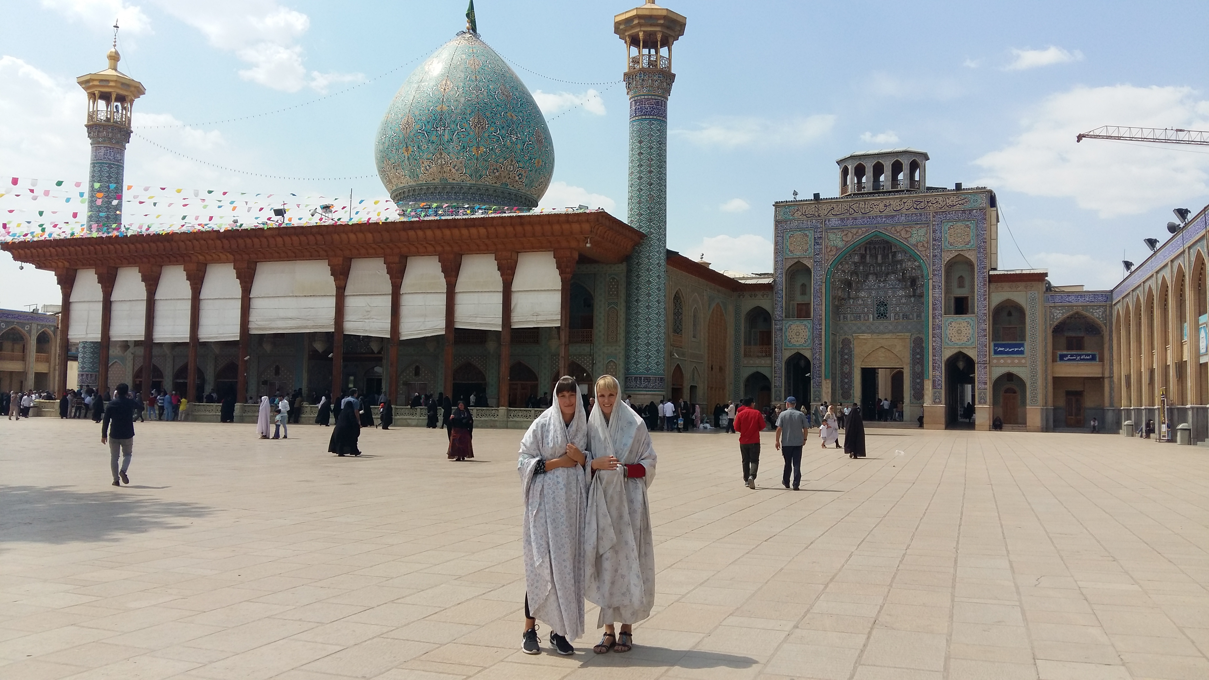 SLOVENSKI TURISTKI V IRANU (fotopopotovanje)