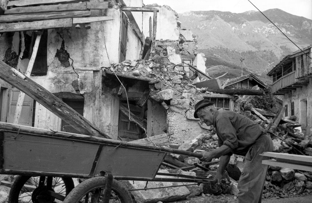 SE ŠE SPOMINJATE POTRESA LETA 1976? (org. Tolminski muzej)