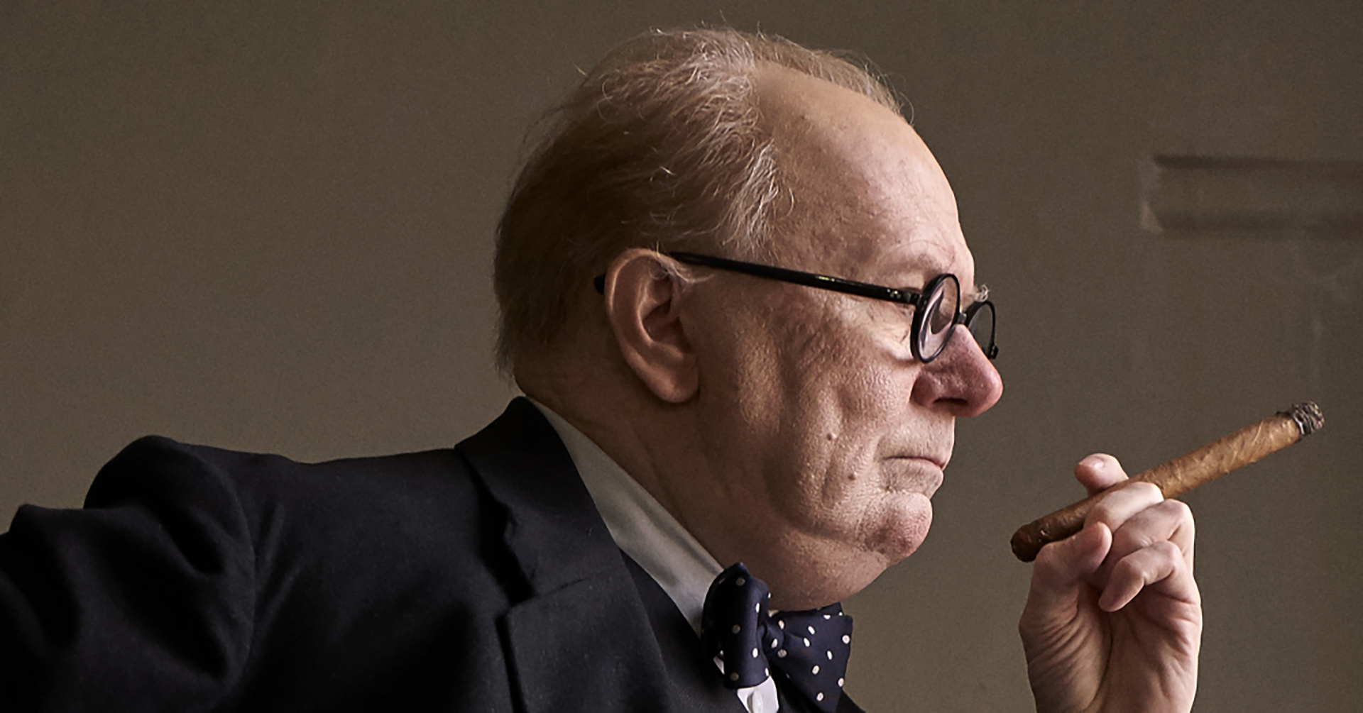 NAJTEMNEJŠA URA (drama)