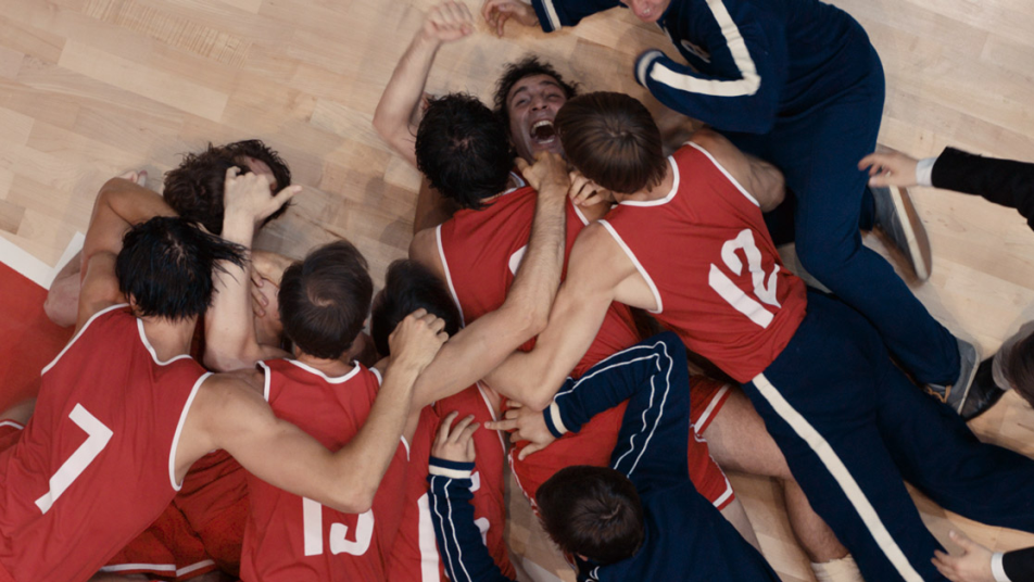 TRI SEKUNDE (športna drama)